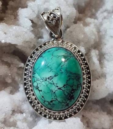 pendentif ethnique en argent et turquoise tibétaine