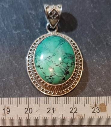 pendentif ethnique en argent et turquoise tibétaine