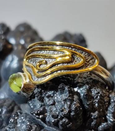 Bague vintage en argent et laiton pierre naturelle péridot.