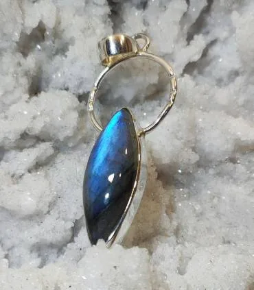 Pendentif argent bijou ethnique labradorite bleue.