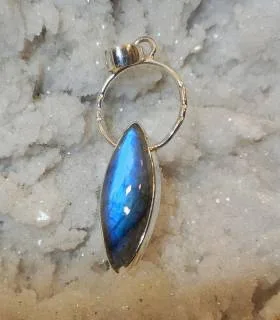 Pendentif Akashis – Argent 925 & Labradorite bleue