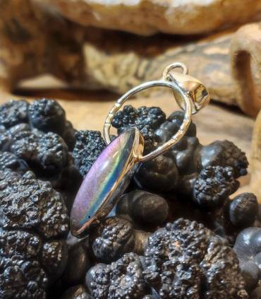 pendentif ethnique argent et labradorite violette.