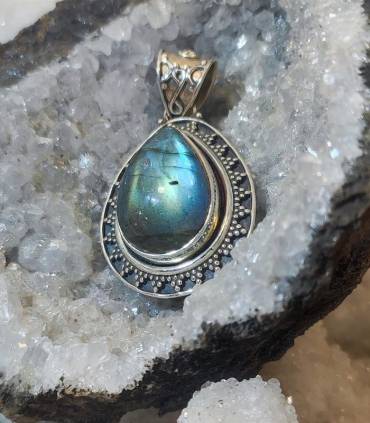 pendentif indien en argent et pierre naturelle de labradorite