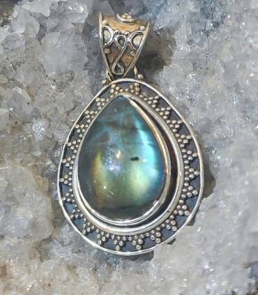 pendentif indien en argent et pierre naturelle de labradorite