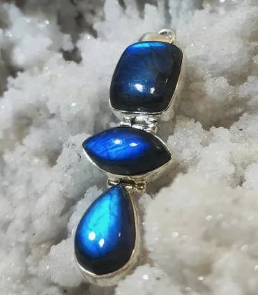 Pendentif Prakasha-Traya – Argent 925 & Labradorite