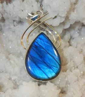 Pendentif Tāraksha – Argent 925 & Labradorite