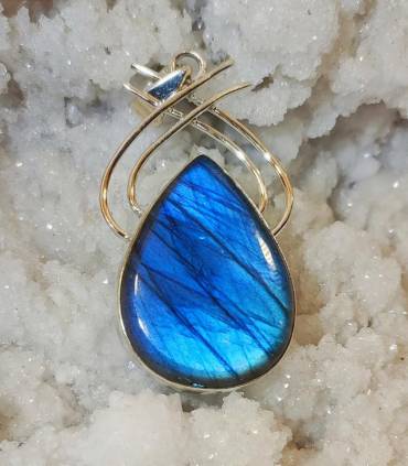 Pendentif blue galaxie en argent et labradorite