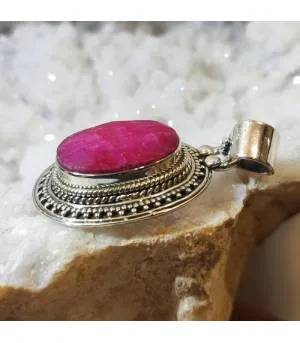 pendentif argent ethno indien racine de rubis naturelle