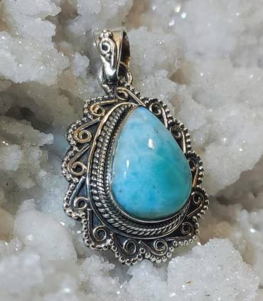 Pendentif ethnique en argent et pierre naturelle de LARIMAR