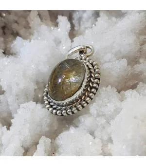 Pendentif ethnique chic en argent et quartz rutilé doré.