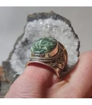 Bague ethnique en argent et pierre naturelle de séraphinite
