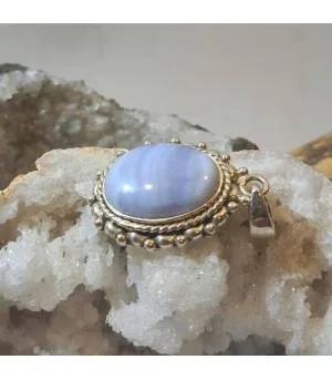 pendentif ethnique en argent et pierre naturelle agate blue lace.
