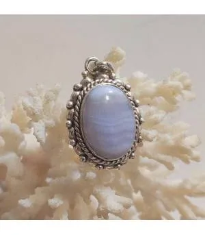 pendentif ethnique en argent et pierre naturelle agate blue lace.
