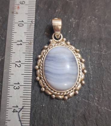 pendentif ethnique en argent et pierre naturelle agate blue lace.