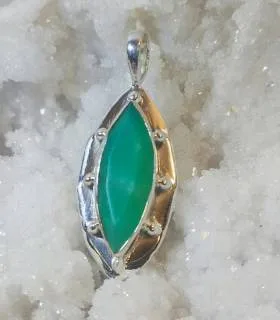 Pendentif argent bijoux ethnique pierre naturelle de chrysoprase.
