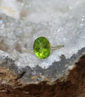 Bague "solitaire" argent pierre naturelle péridot