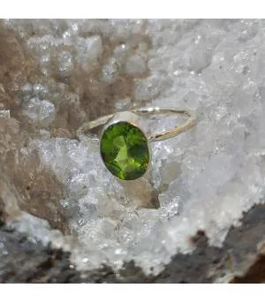 Bague "solitaire" argent pierre naturelle péridot