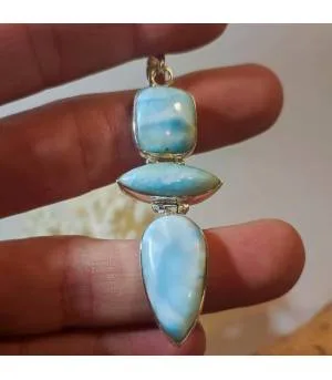 Pendentif en argent triptik de pierres naturelles de larimar.