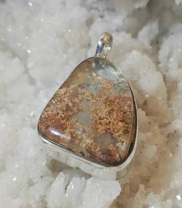 pendentif argent et pierre naturelle de quartz lodolite