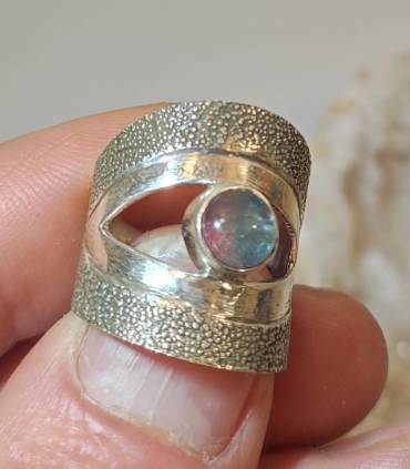 bague en argent et pierre naturelle de tourmaline melon d'eau