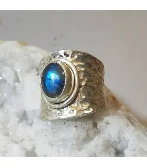 Bague Neelanjana – Argent 925 martelé & Labradorite bleue