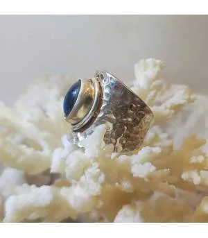 Bague Neelanjana – Argent 925 martelé & Labradorite bleue