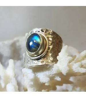 Bague Neelanjana – Argent 925 martelé & Labradorite bleue