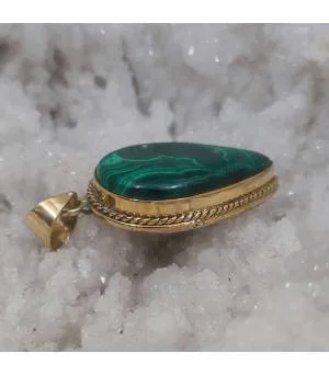 Pendentif malachite en laiton