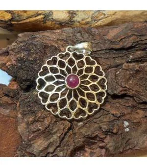 Pendentif argent fleur de vie rubis