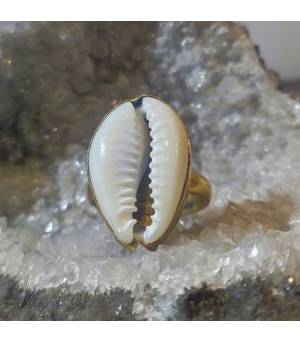 Bague ethnique laiton coquillage cauri