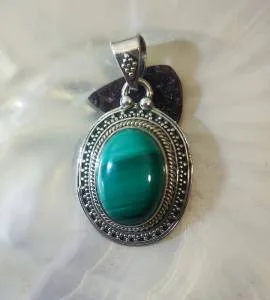 Pendentif indien argent pierre malachite
