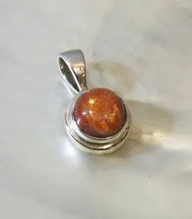 Pendentif Sûria argent et pierre du soleil