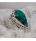 Bague ethnique en argent et malachite