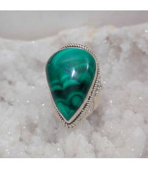Bague ethnique en argent et malachite