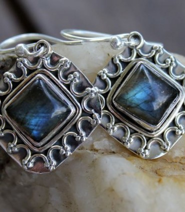 Boucles d’oreilles Jyoti – Argent 925 & Labradorite