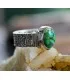 Bague ethnique bijou argent texturé pierre de turquoise Mohave.