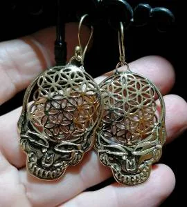 Boucles d'oreilles ethniques bijoux boho laiton skull Shantilight