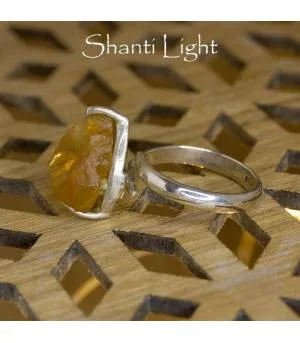 Bague ethnique en argent sertissage griffe citrine brute Shantilight