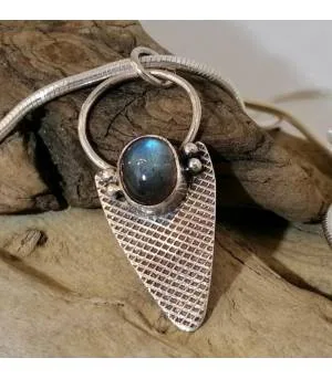 Pendentif Parjanya – Argent 925 & Labradorite