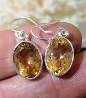 Boucles d'oreilles chic en argent et pierres naturelles de citrine