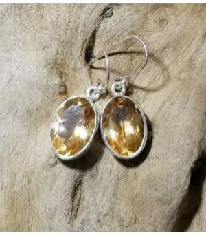 Boucles d'oreilles chic en argent et pierres naturelles de citrine