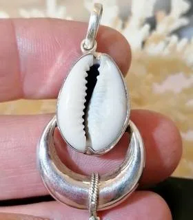 pendentif argent bijou ethnique tribal coquillage cabri Shantilight