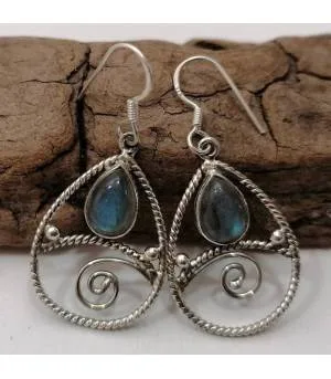 Boucles d’oreilles Megha Valli – Argent 925 & Labradorite