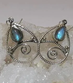 Boucles d’oreilles Megha Valli – Argent 925 & Labradorite