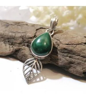 Pendentif en argent bijoux feuillage pierre naturelle malachite
