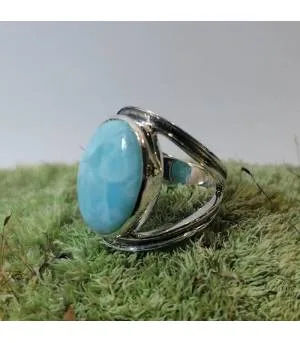 Bague moderne en argent et pierre naturelle de larimar