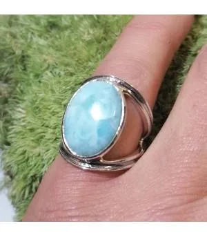 Bague moderne en argent et pierre naturelle de larimar