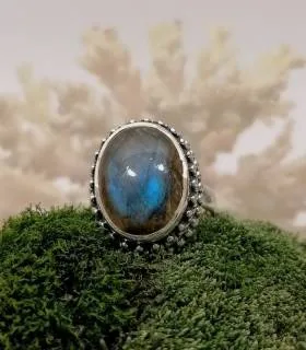 Bague Tejasvi – Argent 925 & Labradorite naturelle