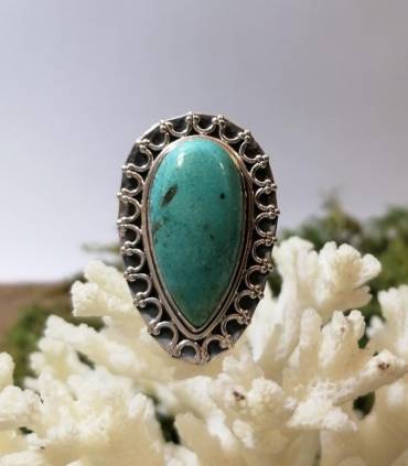 Bague ethnique en argent et pierre naturelle de turquoise.