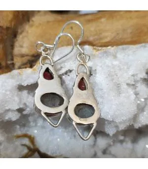 Boucles d'oreilles argent et pierres naturelle labradorite et grenat.